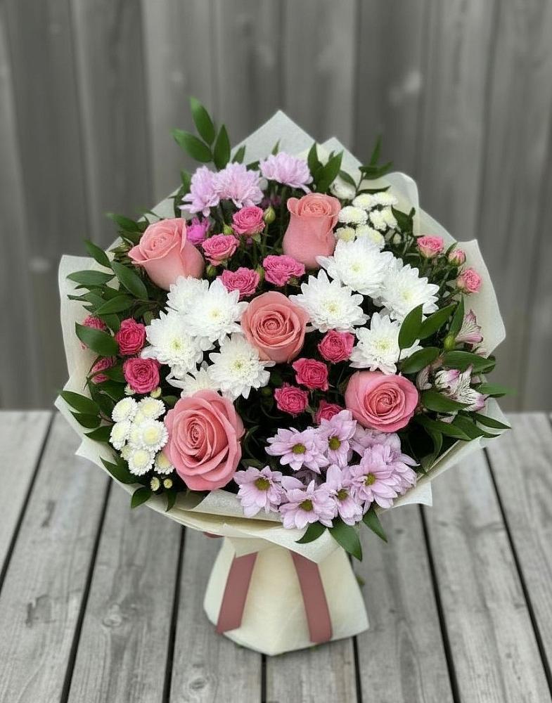 Букет цветов из: Альстромерии, Гвоздики, Розы и Хризантемы в Итатский