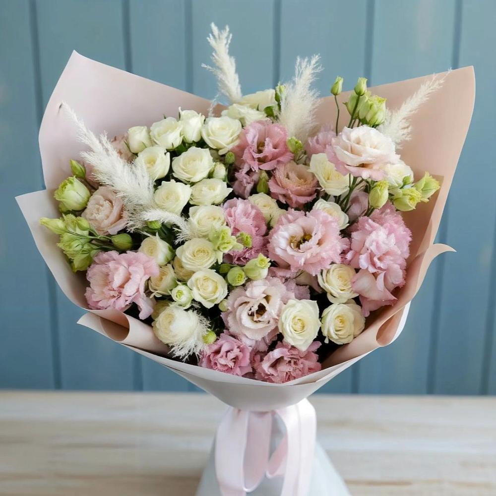 Букет цветов из: Альстромерии и Розы в Итатский