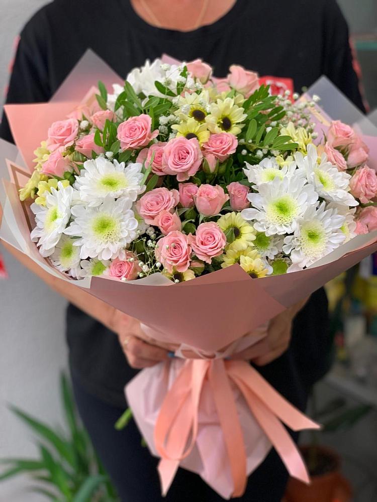 Букет цветов из: Розы и Хризантемы в Итатский