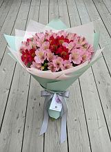 Букет цветов из:  Альстромерии в Итатский