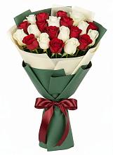Букет Микс из красных и белых роз #REPLACE_PRED# Итатский