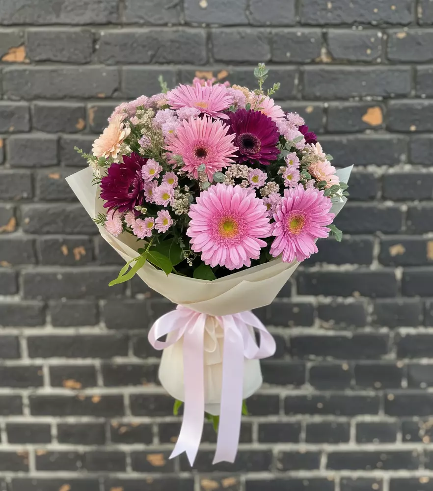 Букет цветов из: Герберы и Хризантемы в Итатский