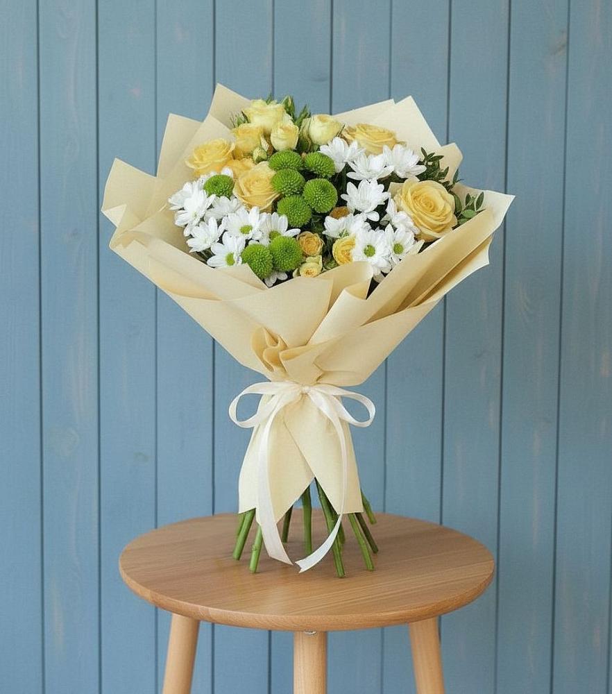 Букет цветов из: Хризантемы и Розы в Итатский