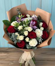 Букет цветов из:  Розы и Альстромерии в Итатский