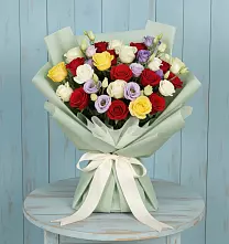 Букет цветов из:  Розы в Итатский