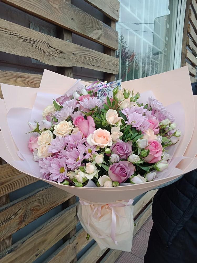 Букет цветов из: Розы и Хризантемы в Итатский