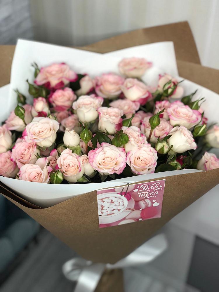 Букет цветов из: Розы в Итатский