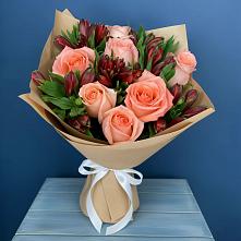 Букет цветов из:  Розы и Альстромерии в Итатский