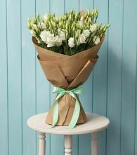 Букет цветов из:  Лизиантусы в Итатский