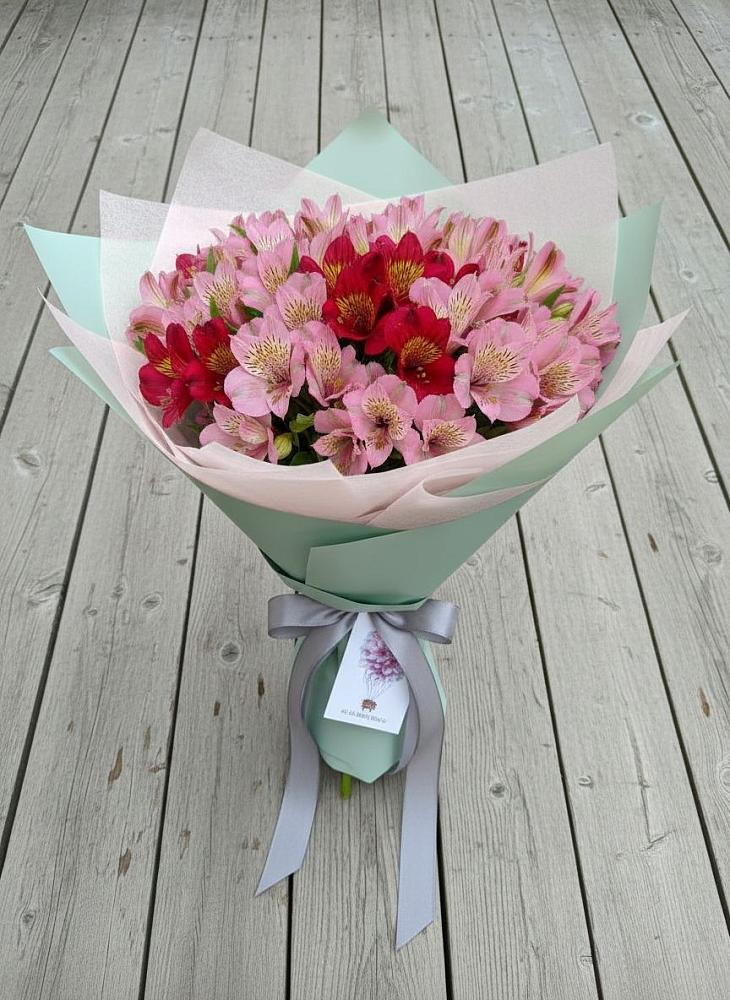 Букет цветов из: Альстромерии в Итатский