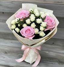 Букет цветов из:  Розы в Итатский
