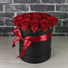 Цветочная композиция из Розы в шляпной коробке в Итатский