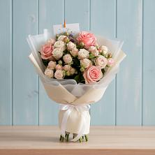 Букет цветов из:  Розы в Итатский